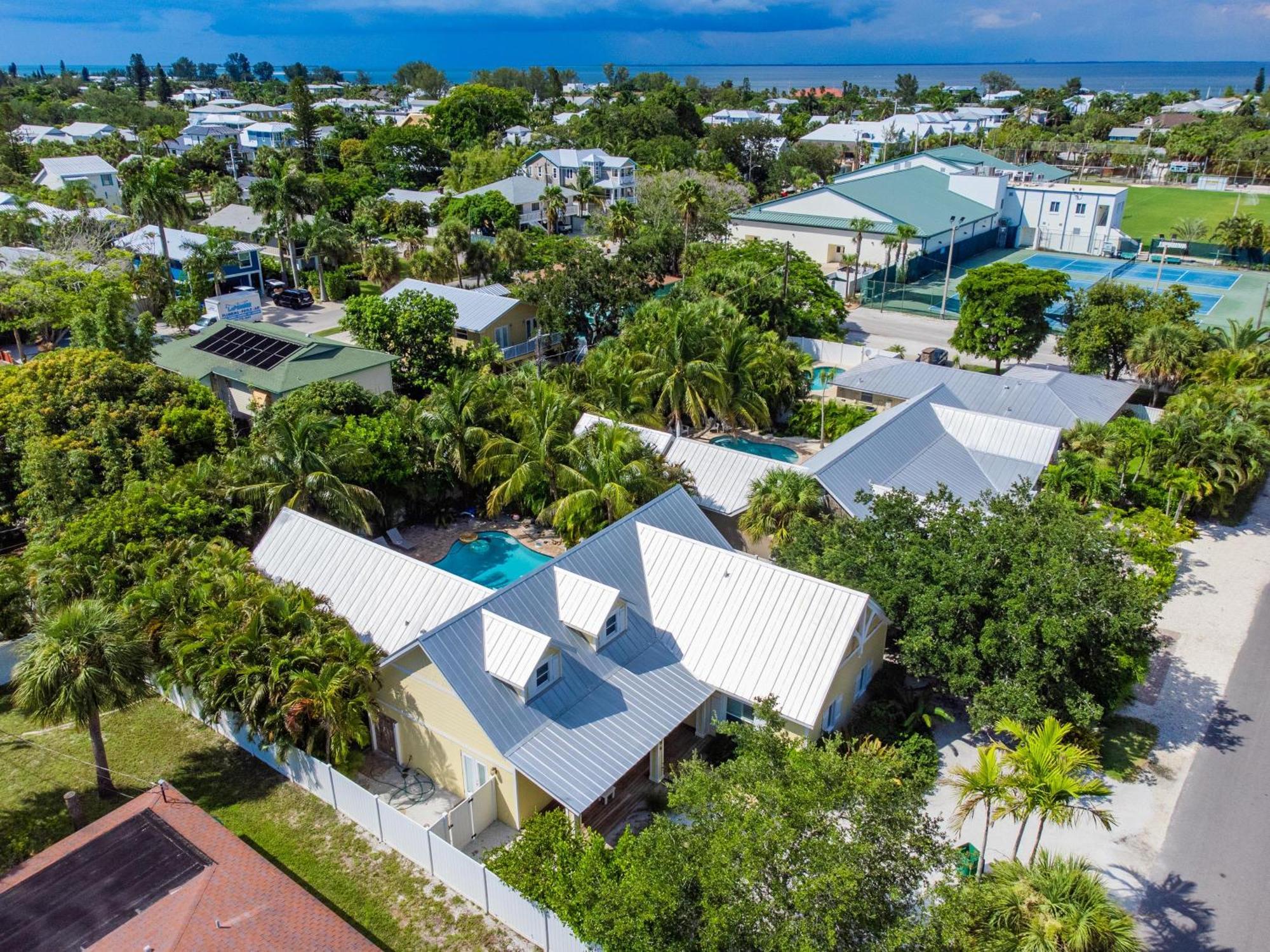 Sunshine Reef Villa Anna Maria Exterior photo